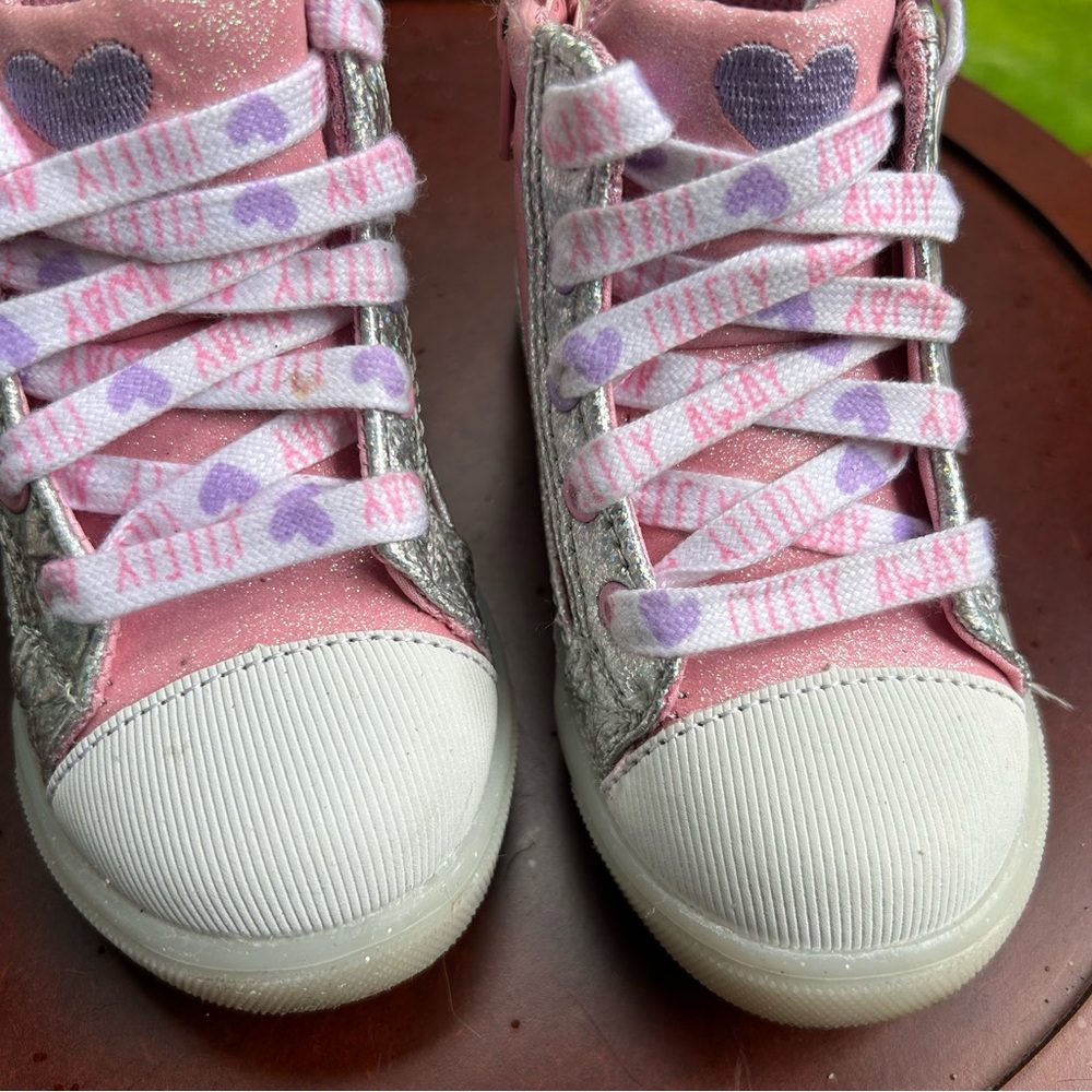 Butterfly Wing Sneakers | Toddler Girl Size 7 | Pink Glitter High-Top Shoes 🦋 - Picture 5 of 7